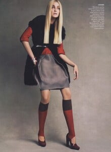 Demarchelier_US_Vogue_September_2007_03.thumb.jpg.1ad35adcfadc5c356b5050fdc0e6a1ec.jpg