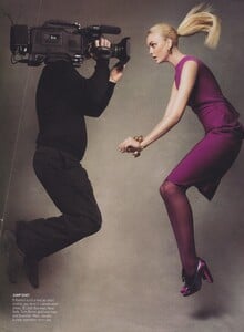 Demarchelier_US_Vogue_September_2007_09.thumb.jpg.272270f785e3c6406b8f3cc6a2f0603f.jpg