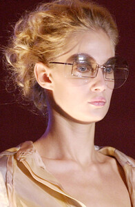 FendiSS2004-Eva-details.jpg