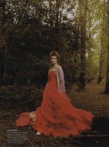 Field_Testino_US_Vogue_November_2008_10.thumb.jpg.0af0b25a69618408ab9e100b8e1cd4d9.jpg