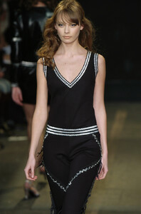 Gaspard-Yurkievich-FW2004-05.jpg