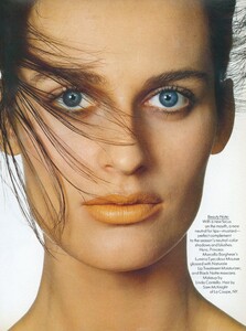 Impact_Penn_US_Vogue_January_1987_02.thumb.jpg.78b202c48dada0ffb9c853522b55df8a.jpg