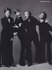 Independents_Meisel_US_Vogue_September_1993_10.thumb.jpg.488ce233a94e12e38c74adee660dd2ca.jpg