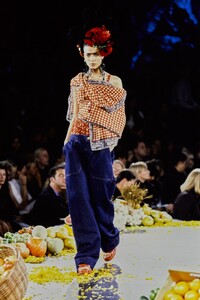 JEAN-PAUL-GAULTIER-SPRING-1998-RTW-040.jpg