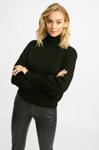 KK2436_Autumn_Turtle_Neck_Jumper_Black_01.jpg