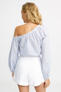 KT3288_Olivia_Stripe_Top_Blue_03.jpg