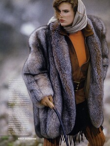 Kohli_US_Vogue_October_1987_10.thumb.jpg.f69ae6e5d3953859bb0af790aa60c8d1.jpg