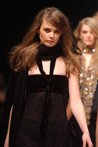 La-Perla-FW2004-13.jpg