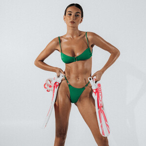 LahanaSwimBikiniTopChiaemeraldgreen3.jpg