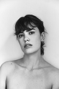 Laura-Pigatto-por-Catarino-14-682x1024.jpg