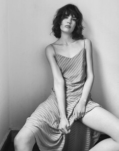 Laura-Pigatto-por-Catarino-15-806x1024.jpg