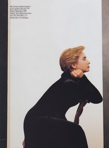 Leibovitz_US_Vogue_December_1993_06.thumb.jpg.48d1a0c600e1534fe8b6e14eb7aca584.jpg