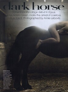 Leibovitz_US_Vogue_September_2008_01.thumb.jpg.6fc56790f30629f600f62a66f245c4fc.jpg