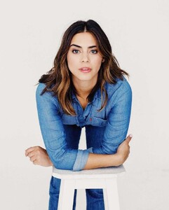 Lorenza-Izzo-18.jpeg.jpeg