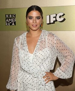 Lorenza-Izzo-sexy-1.jpeg