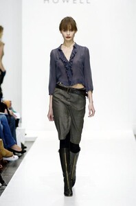 Margaret-Howell-FW2004-01.jpg