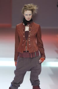 Marithe-Francois-Girbaud-FW2004-04.jpg