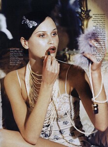 Maximum_von_Unwerth_US_Vogue_March_1998_02.thumb.jpg.de9a4697b0eb3abaa6f7248d6e742717.jpg