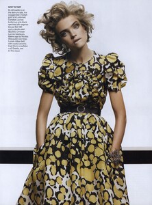 McDean_US_Vogue_February_2008_06.thumb.jpg.d52e6cf21460e6a84a670f9508b125c4.jpg