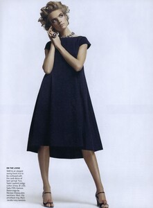 McDean_US_Vogue_February_2008_11.thumb.jpg.2d523d8d3e28aef7331c94b41c533fb9.jpg