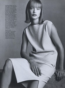 Meisel_US_Vogue_March_1998_06.thumb.jpg.538af358973625e450c601f92909edca.jpg