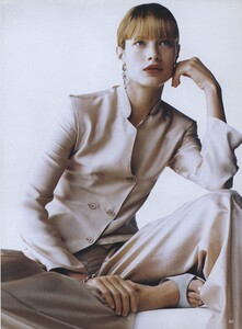 Meisel_US_Vogue_March_1998_14.thumb.jpg.877933e0555d0ebfdb83ab7bbb406844.jpg