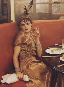 Meisel_US_Vogue_September_2007_13.thumb.jpg.b11a43596736f137c46daa36e990fa84.jpg