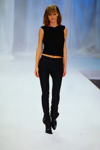 Paco-Rabanne-Spring-2000-2.thumb.jpg.685f3b00300ce275f968e0cb2cc1d12a.jpg