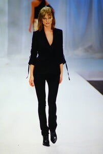 Paco-Rabanne-Spring-2000-6.thumb.jpg.a92937f06669654e60443508e7825153.jpg