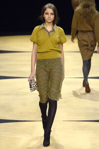 Paul-Smith-FW2006-Claudia-02.jpg