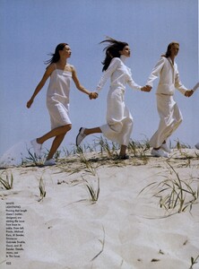 Portraits_Meisel_US_Vogue_September_1998_07.thumb.jpg.499b0bb0ca1d52d87d032a59fc49e3aa.jpg