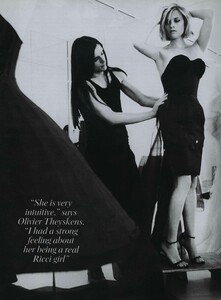 RW_Testino_US_Vogue_November_2008_06.thumb.jpg.1a7d5f3af9c685913124221311f4eaee.jpg