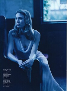 RZ_Meisel_US_Vogue_September_1998_03.thumb.jpg.22de50fd4a850f07d5d54b266093cca8.jpg