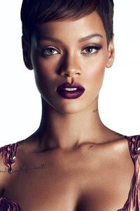 Rihanna45679976543234564567765679976554567799997654424567.thumb.jpg.93c43c7c1e6b2d0b67fae5eacbf67ab7.jpg