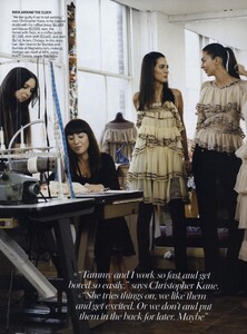 Roy_US_Vogue_February_2008_05.thumb.jpg.5361a780dc76b8a4c504bd457c96994d.jpg