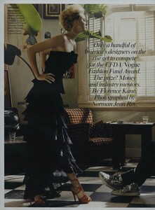 Roy_US_Vogue_November_2008_01.thumb.jpg.a39f09ea385534079f0570bd3c5d10eb.jpg