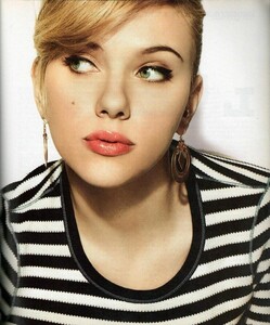 ScarlettJohansson45679997645677654675432345679.thumb.jpg.177071bff2826532d585efca5f8934c2.jpg