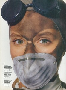 Skin_Penn_US_Vogue_January_1987_03.thumb.jpg.a438c9015a46f962dde854dd13a9489d.jpg