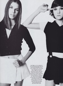 Strictly_Meisel_US_Vogue_December_1993_03.thumb.jpg.4ecabd215313797420dad711305afd64.jpg