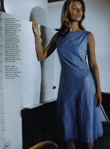 Testino_US_Vogue_March_1998_03.thumb.jpg.1cff0d8ddf601a4e01af75718aef42c2.jpg