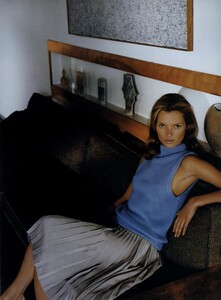 Testino_US_Vogue_March_1998_04.thumb.jpg.67457d28772c76a7f66c27fdcbb1cf16.jpg