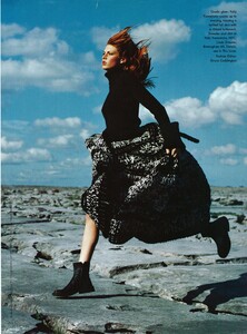 Testino_US_Vogue_September_1998_02.thumb.jpg.61ddd488c2d9915e35066a3d04fbafb5.jpg