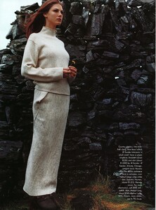 Testino_US_Vogue_September_1998_03.thumb.jpg.1bfd7dbe41e81058eef57b0b4761bb55.jpg