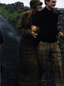 Testino_US_Vogue_September_1998_08.thumb.jpg.733091e857906e4dddf39c6783b2a6bc.jpg