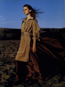 Testino_US_Vogue_September_1998_15.thumb.jpg.c578877ae901dfa90b1a6263ba2f8c66.jpg