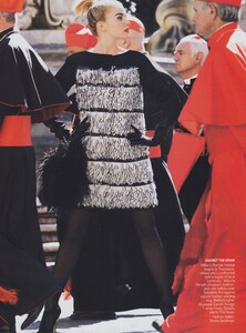 Testino_US_Vogue_September_2007_02.thumb.jpg.130dff5d4974e7079643c7e9d6bcc188.jpg