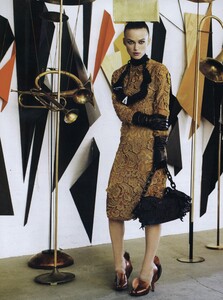 Testino_US_Vogue_September_2008_01.thumb.jpg.2b4f2d24f3478908353ef1c241d12406.jpg