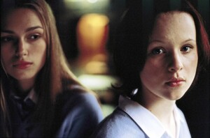 Thora-Birch-as-Liz-in-The-Hole-thora-birch-38932829-1000-660.jpg