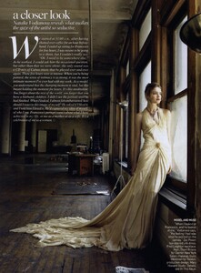 Vie_Leibovitz_US_Vogue_December_2008_04.thumb.jpg.8e0724a0def3d67c693b744066308d22.jpg