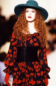 YSL-FW1994-02.jpg